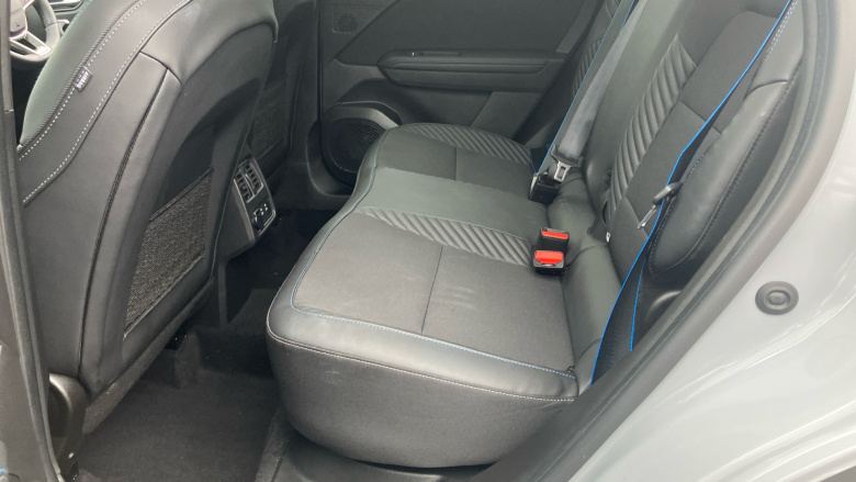 Renault Symbioz 1.6 E-Tech FHEV 145 Iconic Esprit Alpine 5dr Auto Hybrid Estate